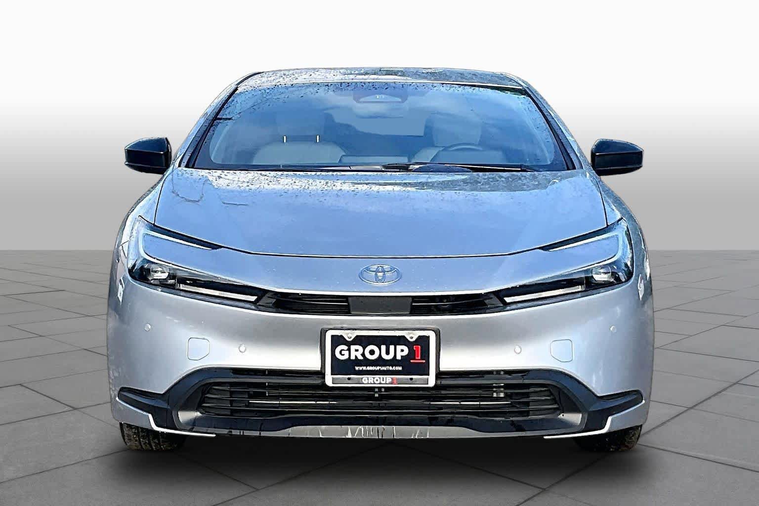 Used 2026 Toyota Prius LE FWD image 4