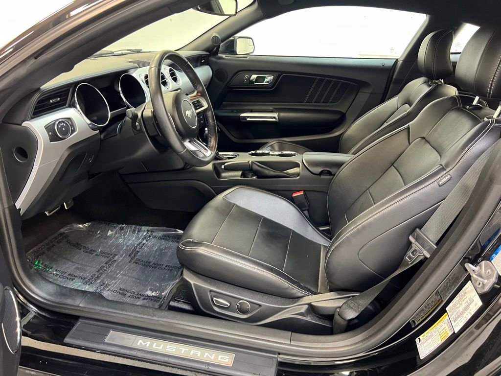 Used 2016 Ford Mustang GT Premium image 14