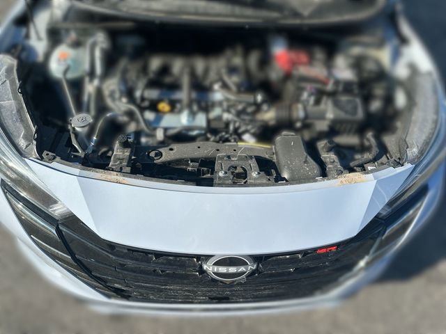 New 2025 Nissan Versa SR w/ Trunk Package FWD image 19
