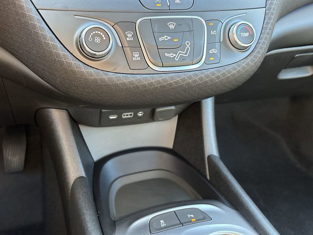 New 2025 Chevrolet Malibu LS image 19