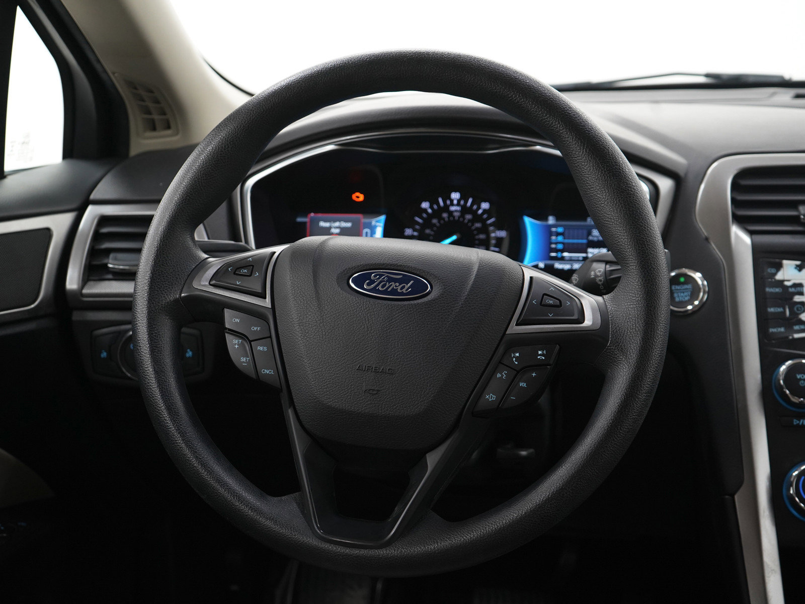 Used 2018 Ford Fusion S image 15