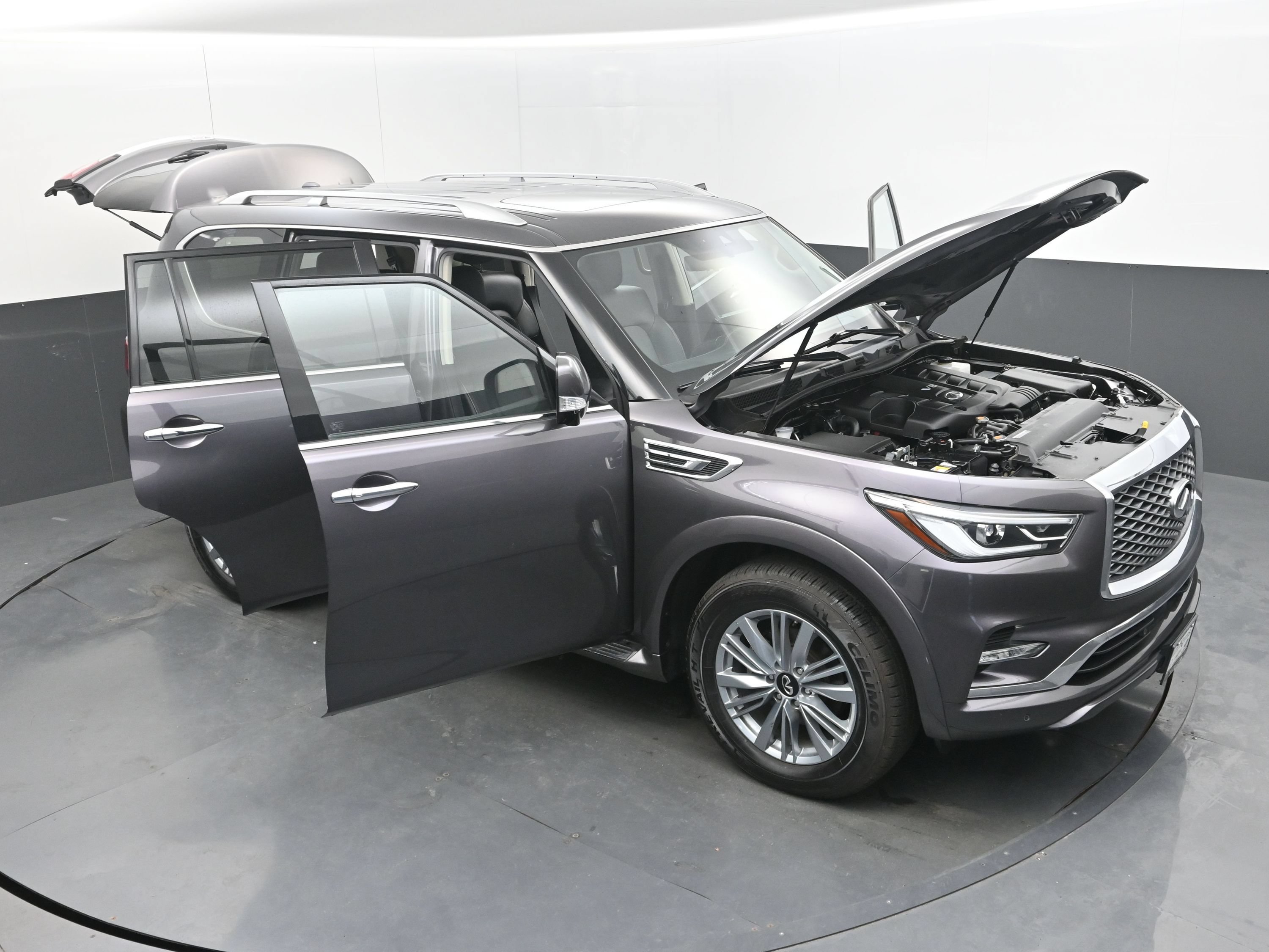 Used 2024 INFINITI QX80 Luxe AWD/4WD image 36