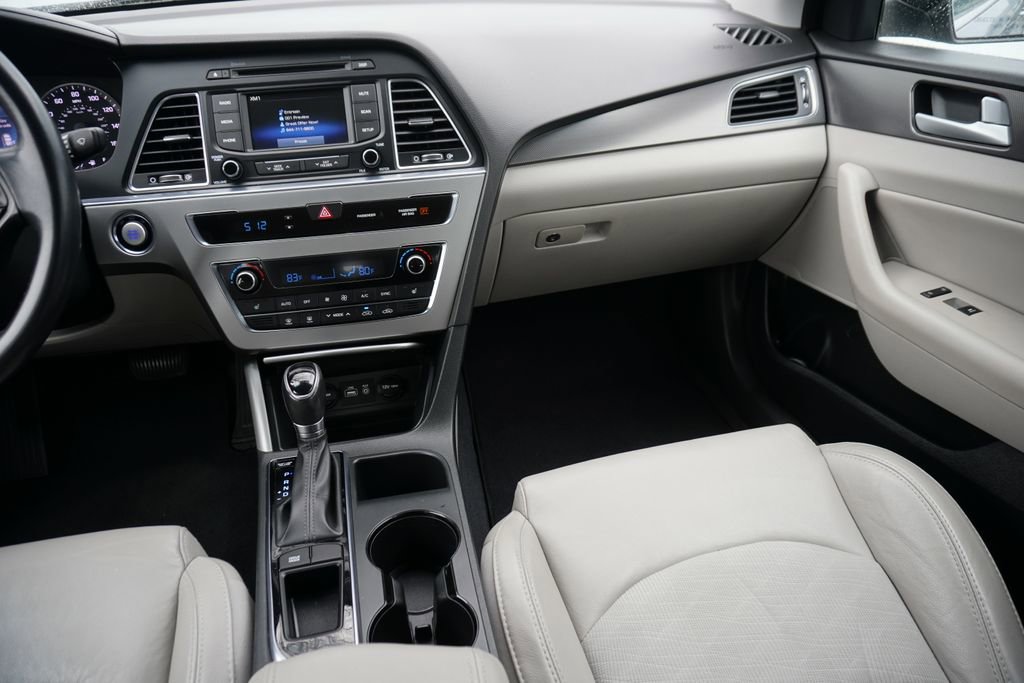Used 2015 Hyundai Sonata Sport w/ Option Group 03 image 28