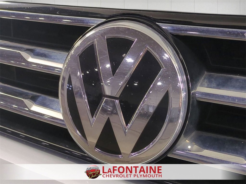 Used 2019 Volkswagen Tiguan SE w/ Panoramic Sunroof Package image 29