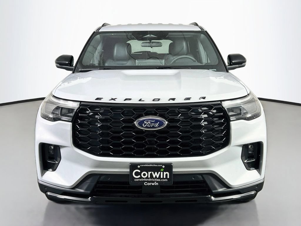 New 2026 Ford Explorer ST-Line AWD/4WD image 4