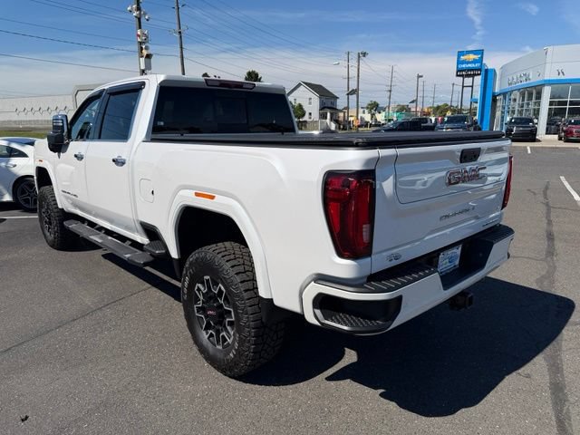 Used 2022 GMC Sierra 3500 Denali AWD/4WD image 5