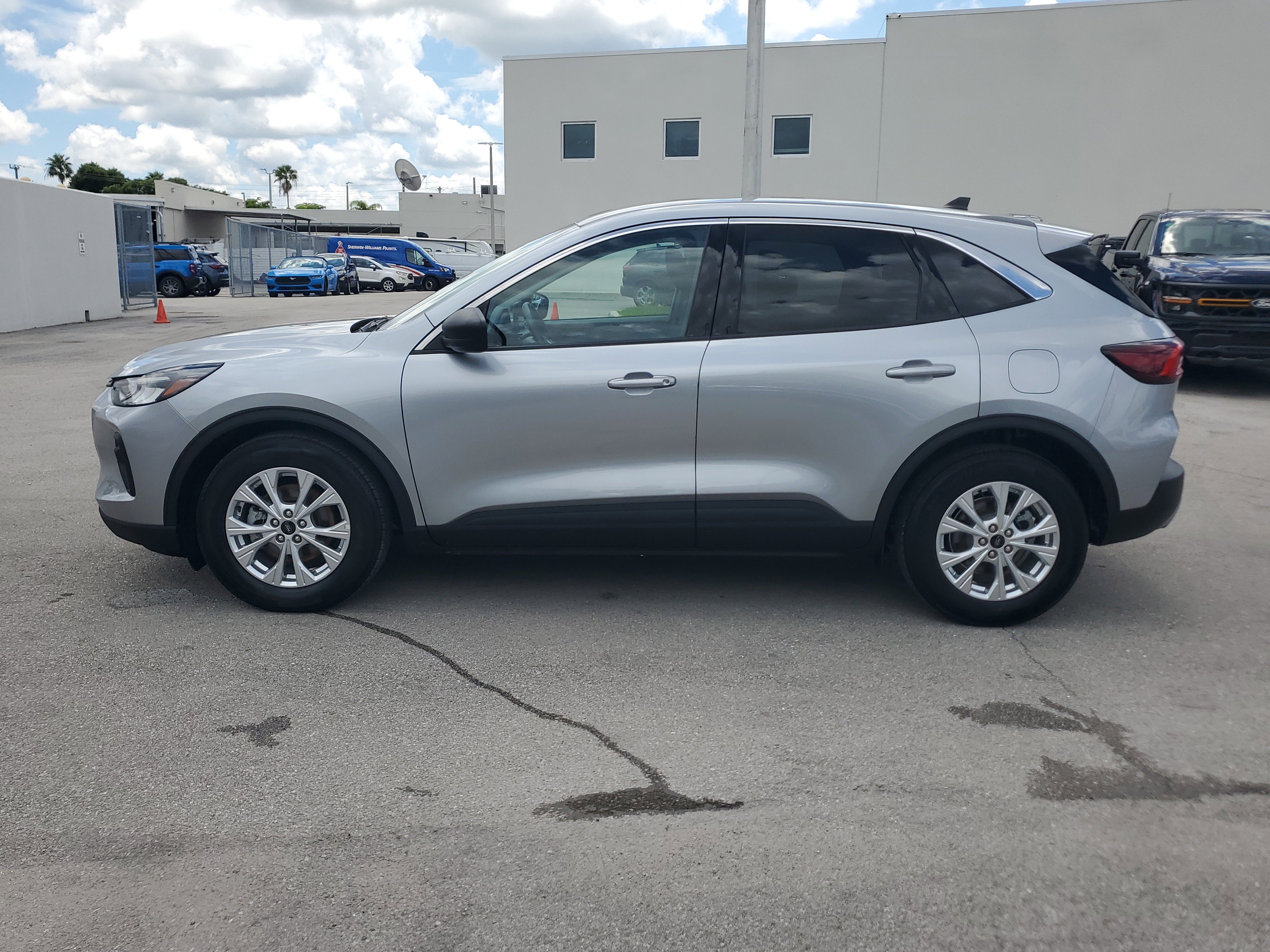 Used 2023 Ford Escape Active image 8