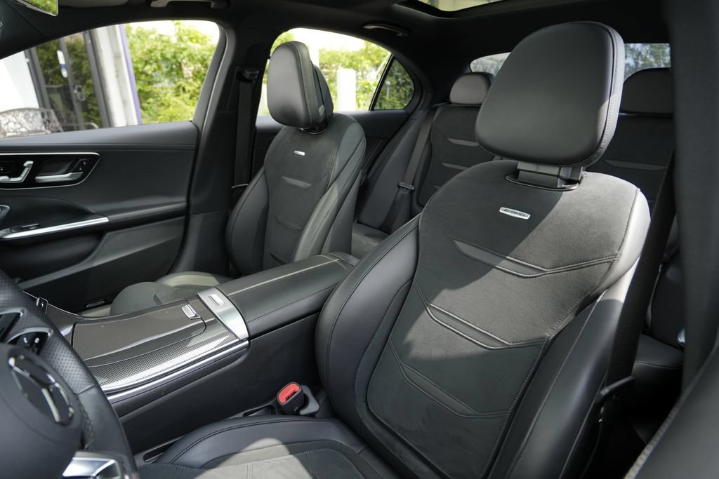 Used 2024 Mercedes-Benz C 63 AMG S image 25