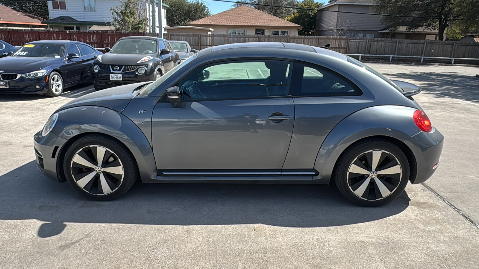 Used 2014 Volkswagen Beetle R-Line image 4