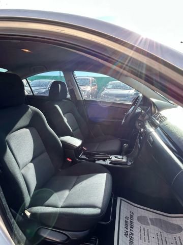 Used 2008 MAZDA MAZDA3 i Touring Value image 11