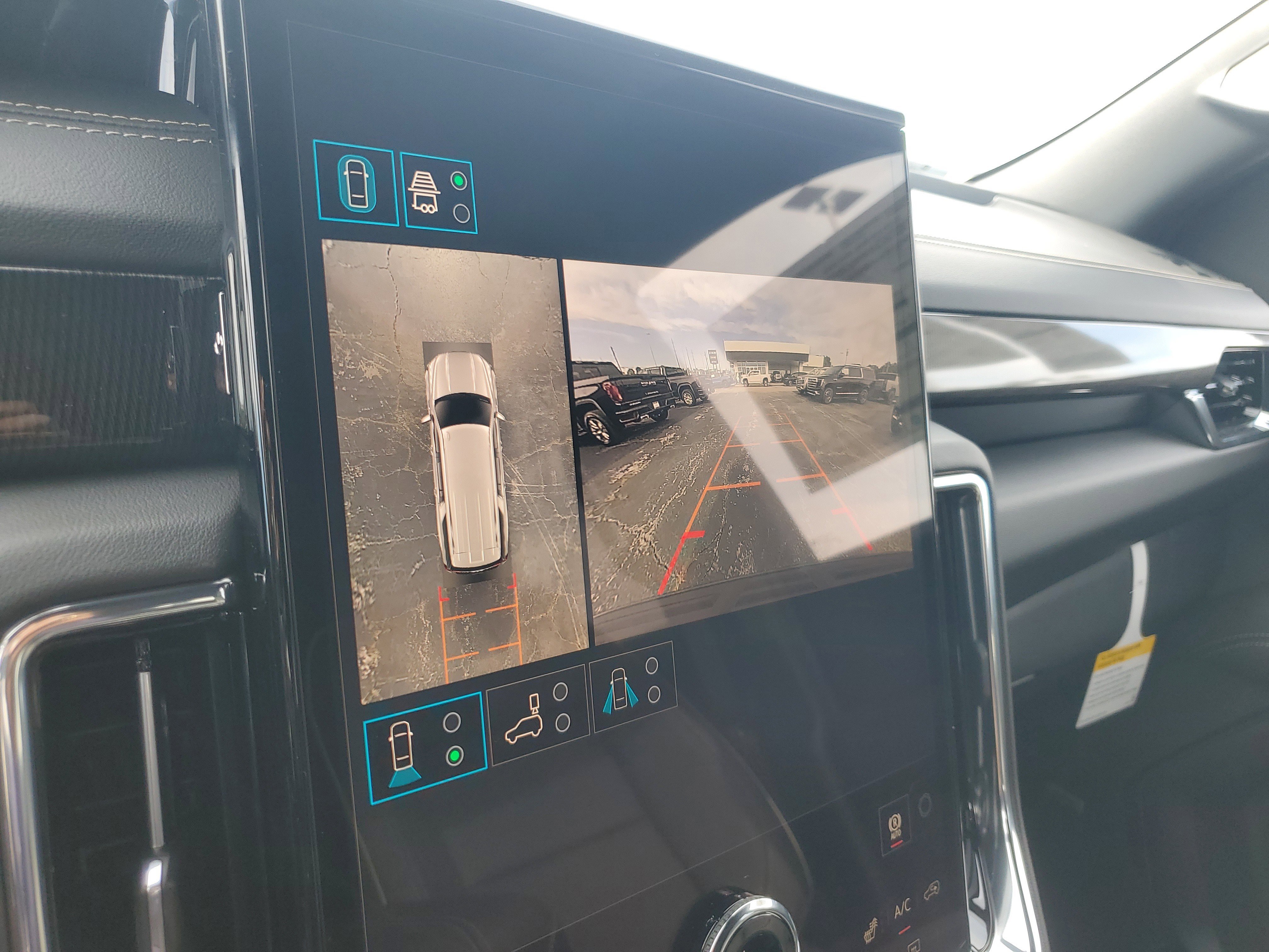 New 2026 GMC Yukon XL Elevation image 27