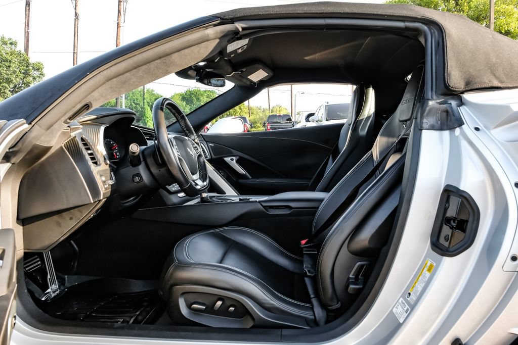 Used 2018 Chevrolet Corvette Z06 RWD image 33