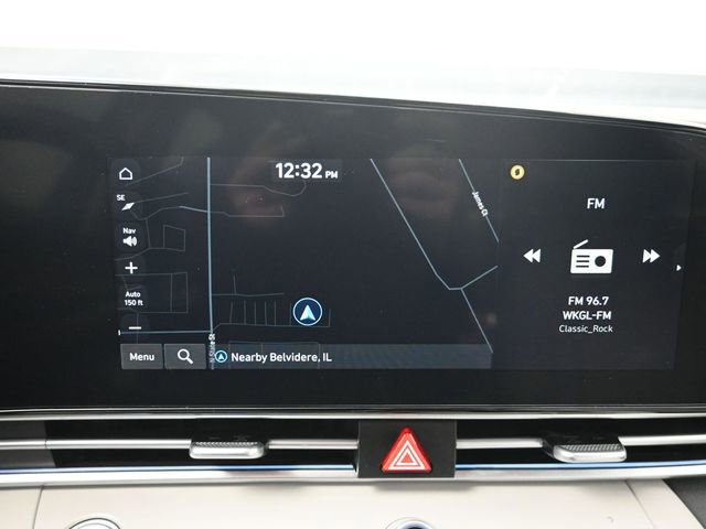 Used 2025 Hyundai Elantra Limited FWD image 17
