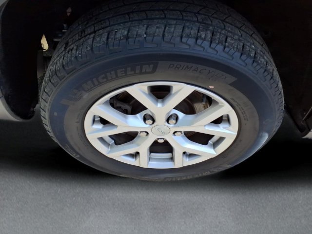 Used 2021 Jeep Grand Cherokee L Limited AWD/4WD image 9