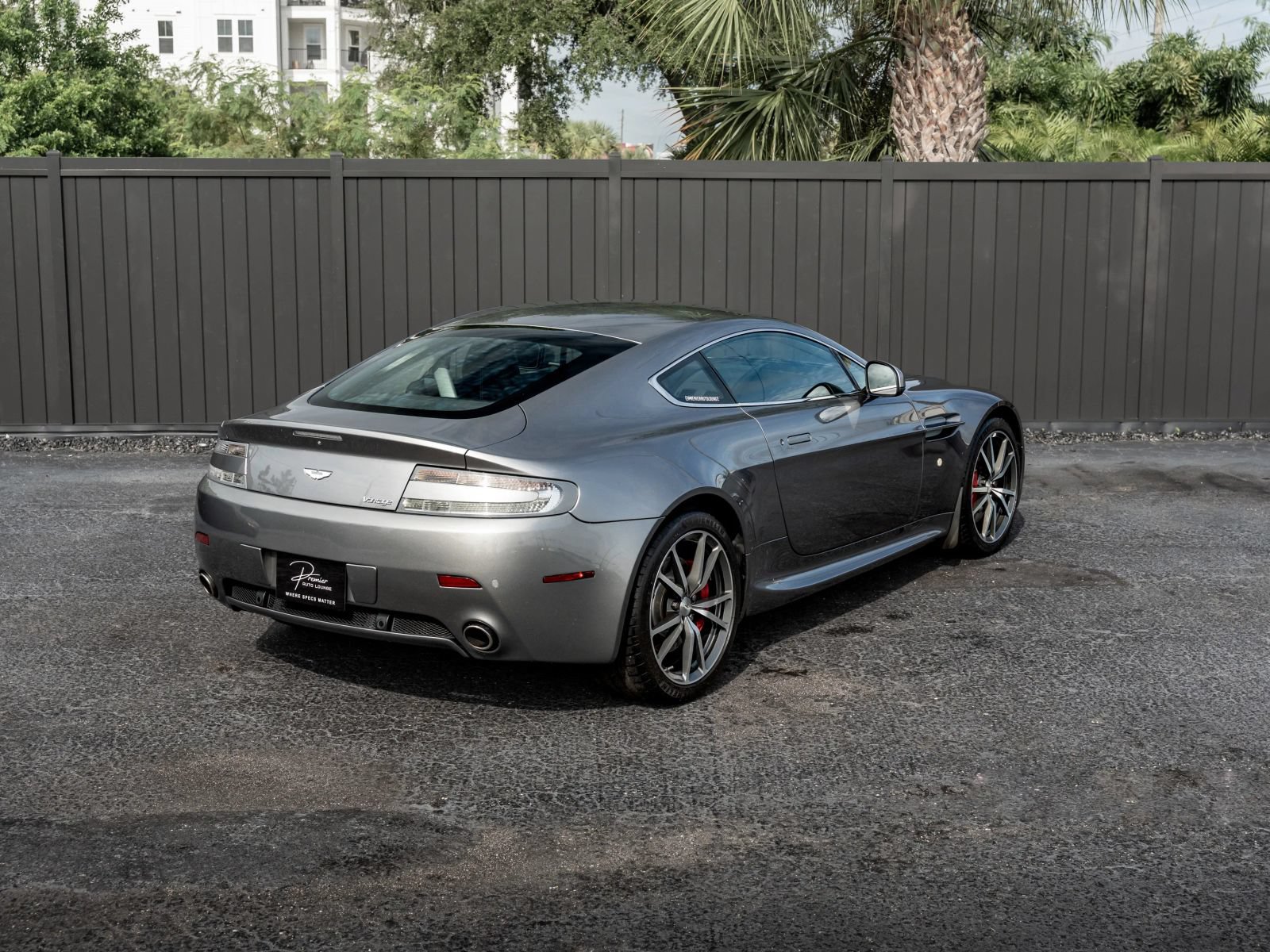 Used 2011 Aston Martin V8 Vantage Coupe RWD image 27