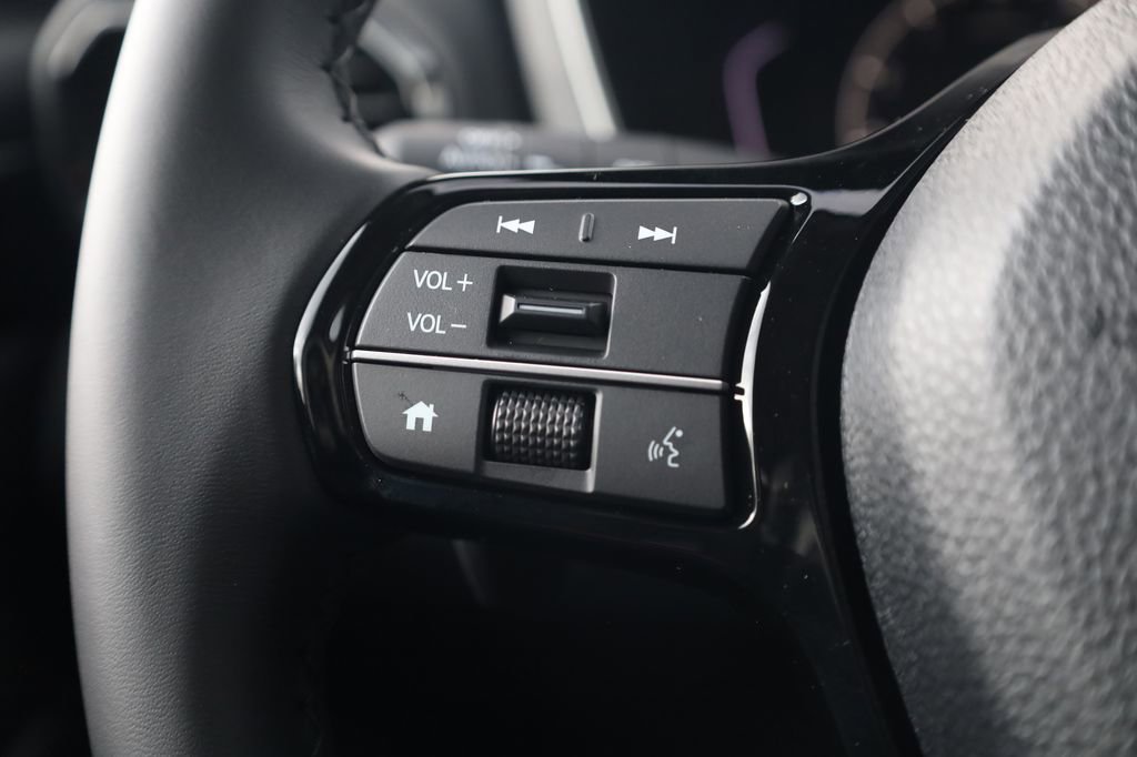 New 2025 Honda Pilot Touring image 17