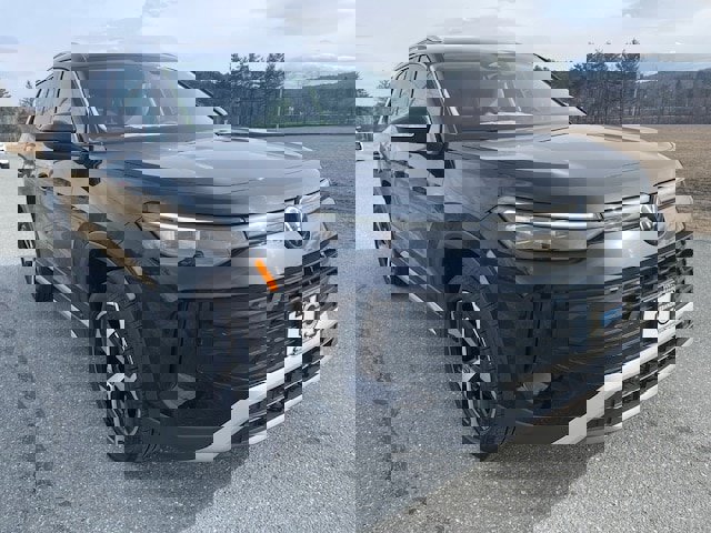 New 2025 Volkswagen Tiguan SE image 4