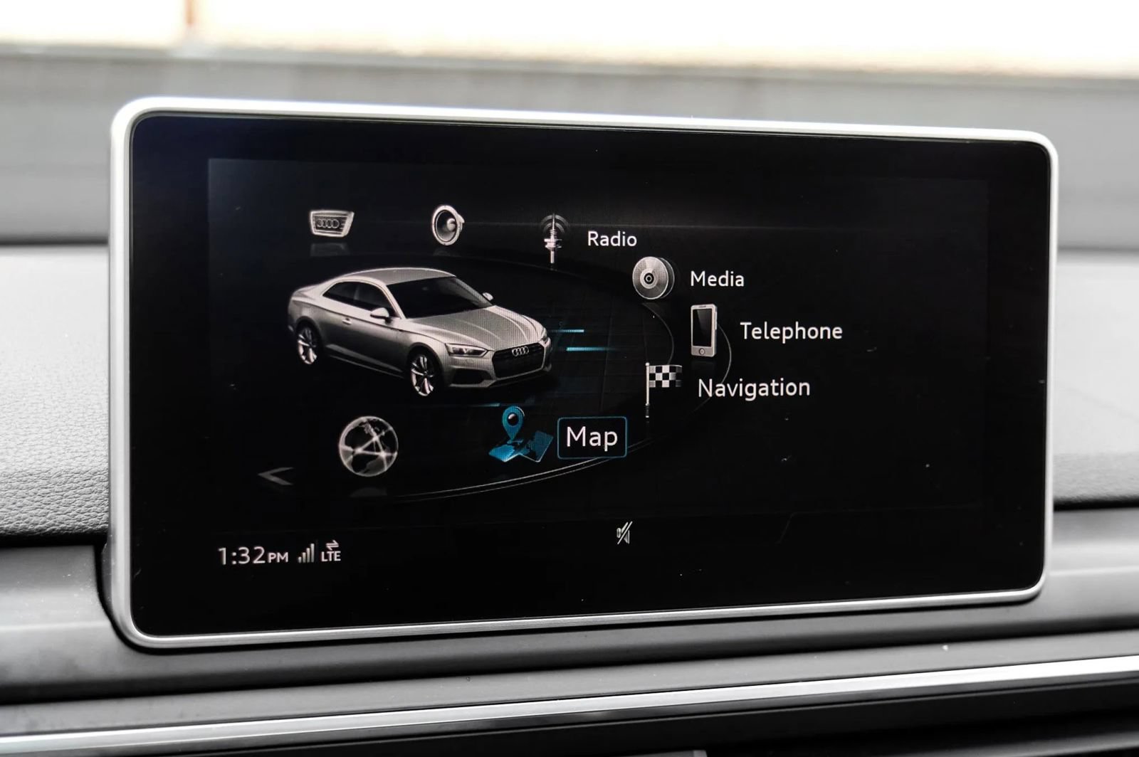 Used 2018 Audi RS 5 AWD/4WD image 36