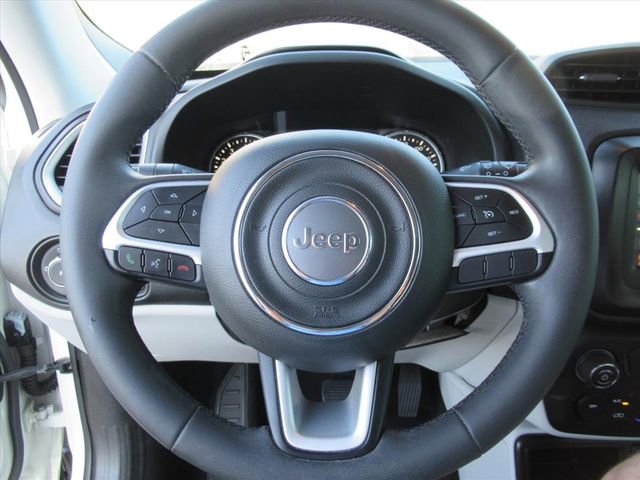 Used 2019 Jeep Renegade Latitude image 18