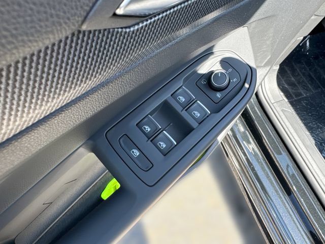 New 2026 Volkswagen Golf AWD/4WD image 15