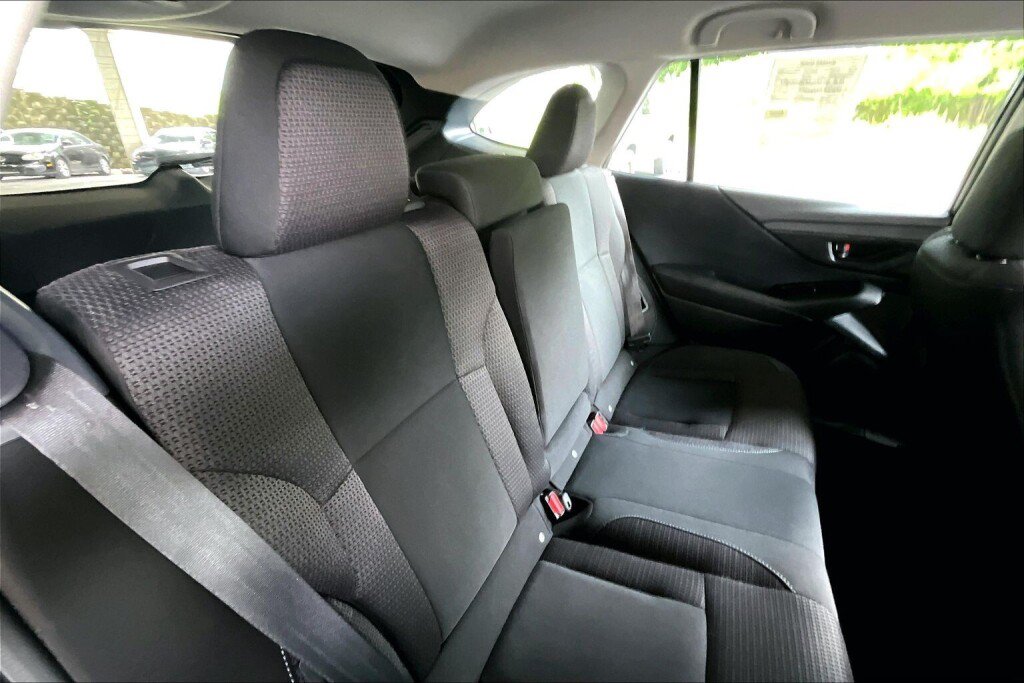 Certified 2024 Subaru Outback AWD/4WD image 15