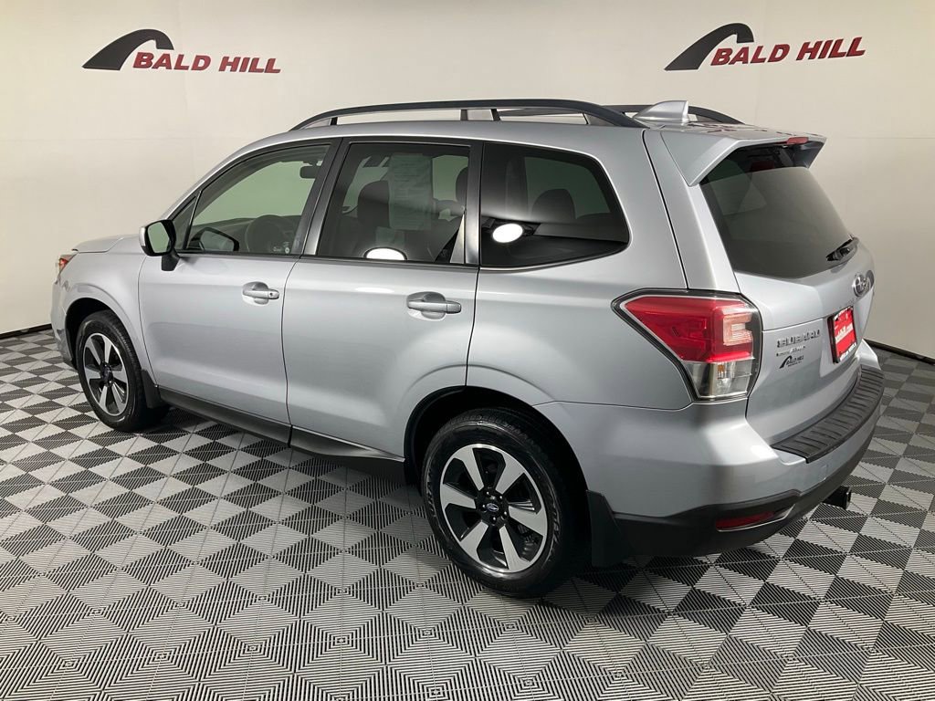 Used 2018 Subaru Forester 2.5i Premium w/ All-Weather Package image 4