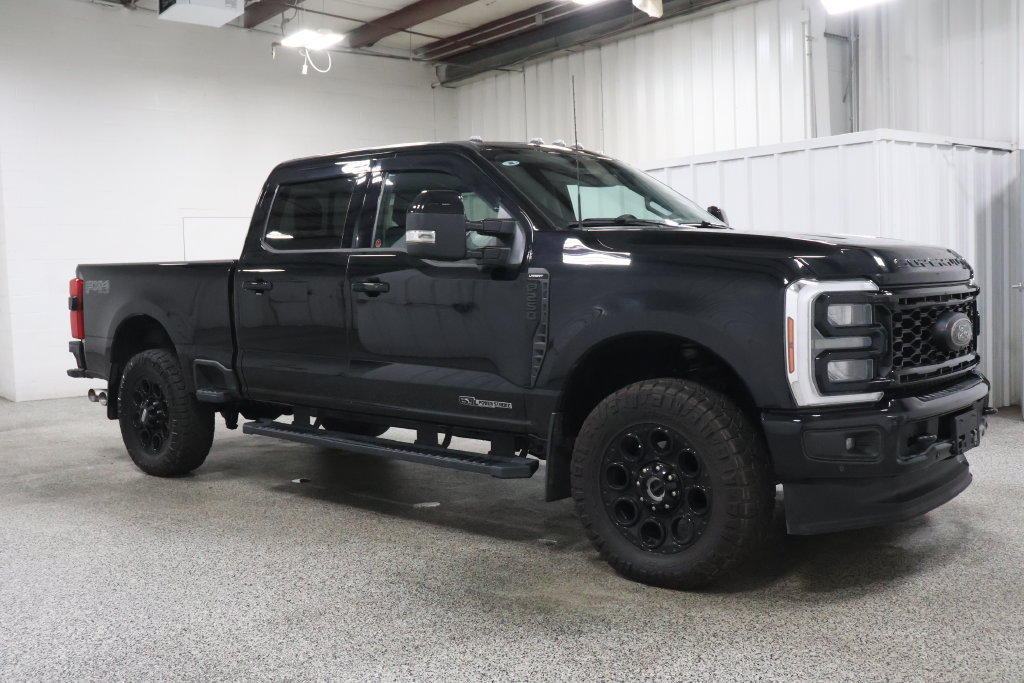 Used 2025 Ford F250 Lariat w/ Lariat Ultimate Package AWD/4WD image 1