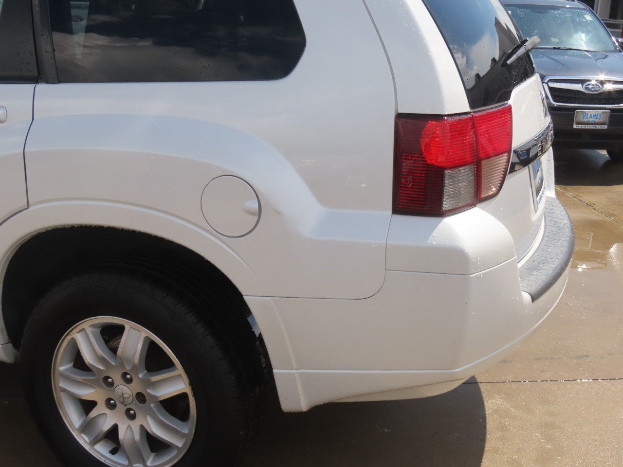 Used 2011 Mitsubishi Endeavor LS FWD image 15