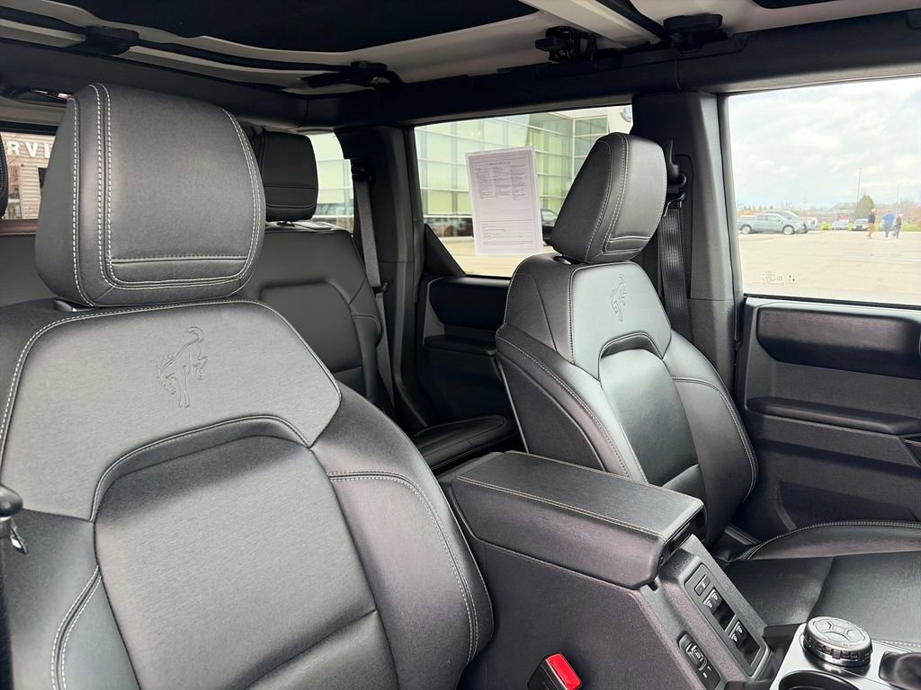 Used 2025 Ford Bronco Badlands AWD/4WD image 11