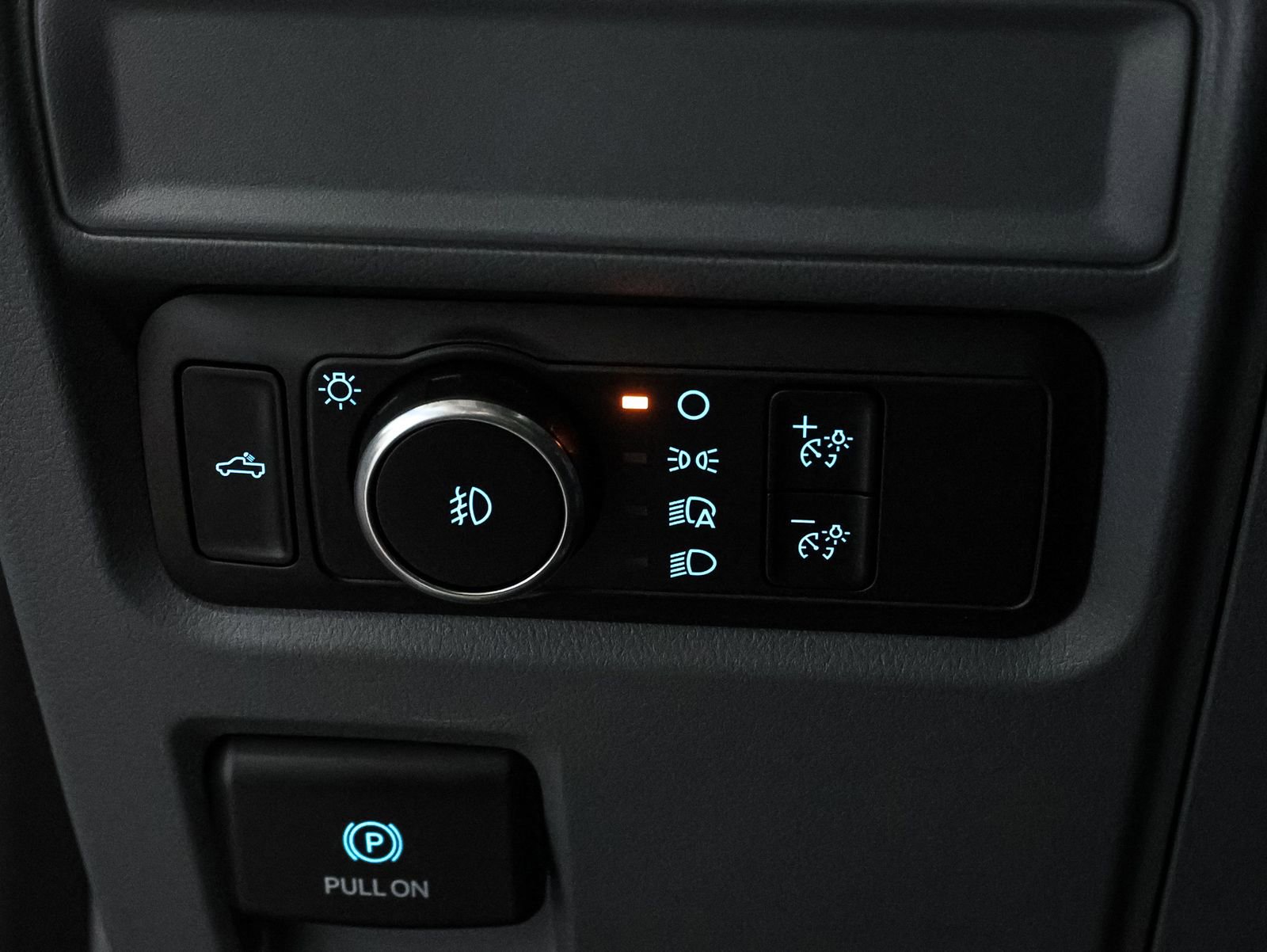 Certified 2024 Ford F150 XLT image 29