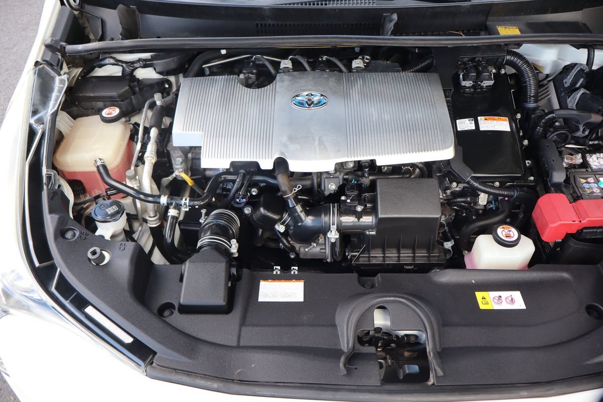 Used 2016 Toyota Prius Two FWD image 38