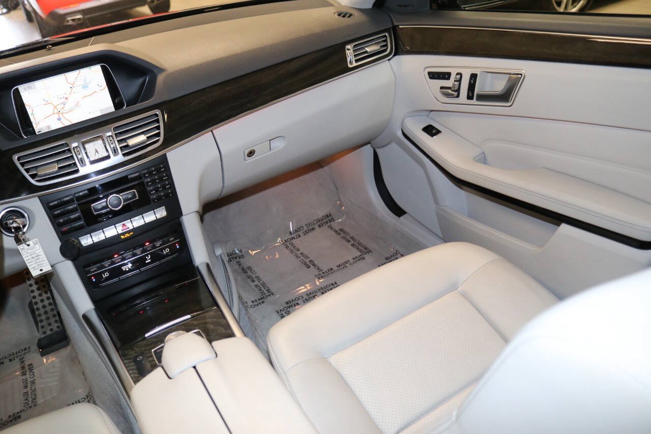 Used 2015 Mercedes-Benz E 350 Sedan image 17