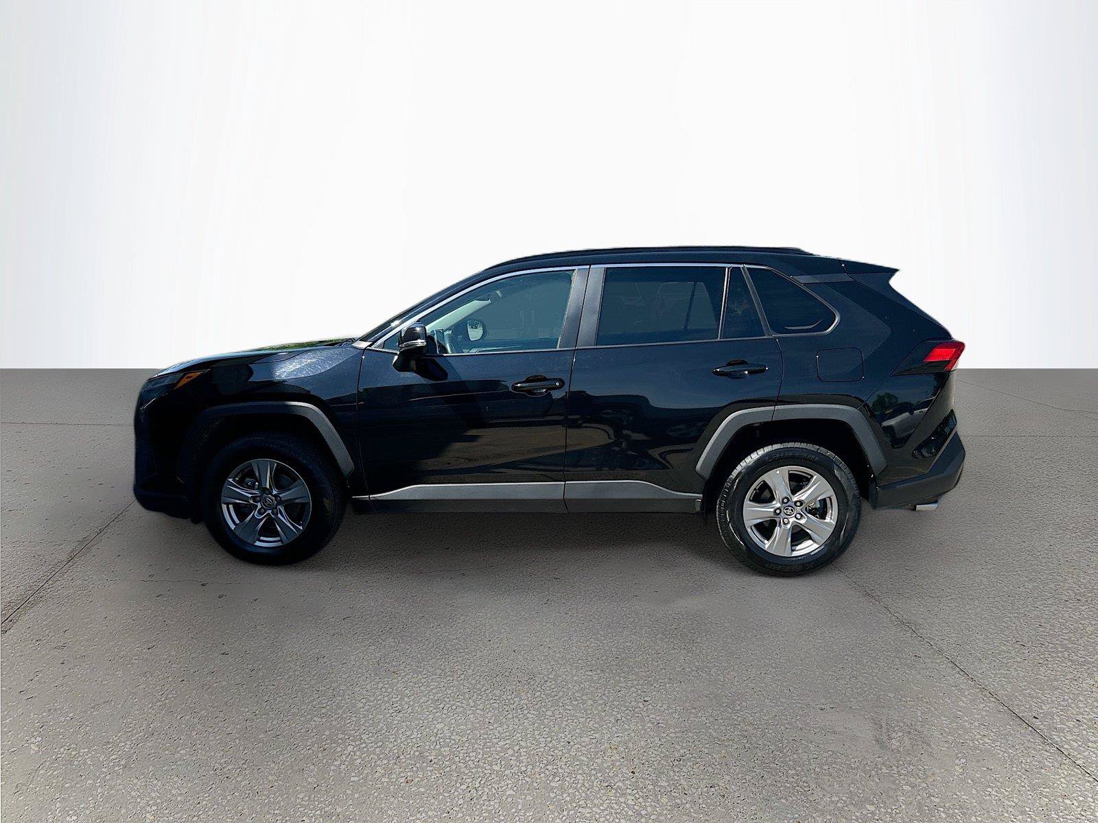 Used 2024 Toyota RAV4 XLE w/ Weather Package AWD/4WD image 7