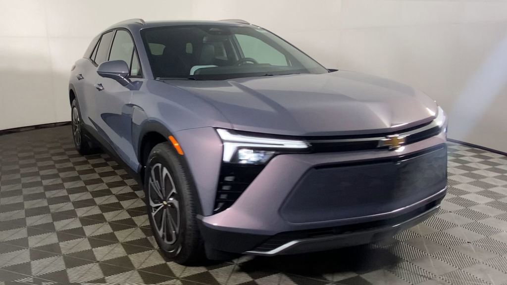 New 2025 Chevrolet Blazer EV LT image 3