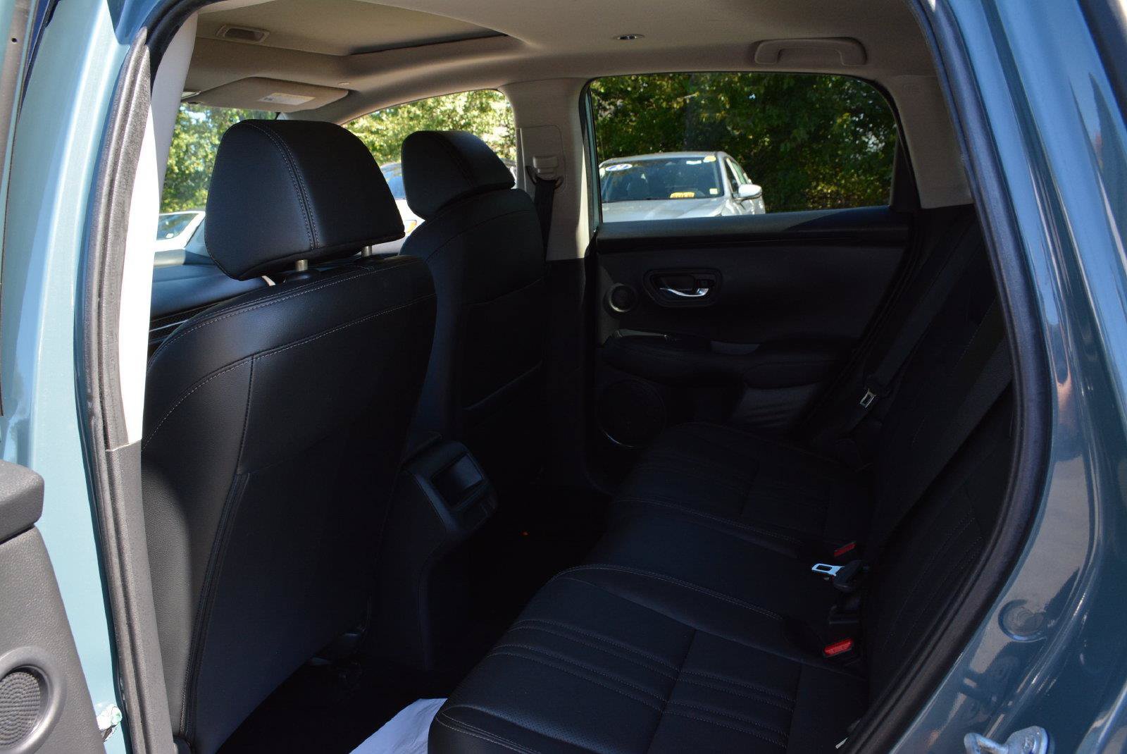 Used 2025 Honda HR-V EX-L image 14