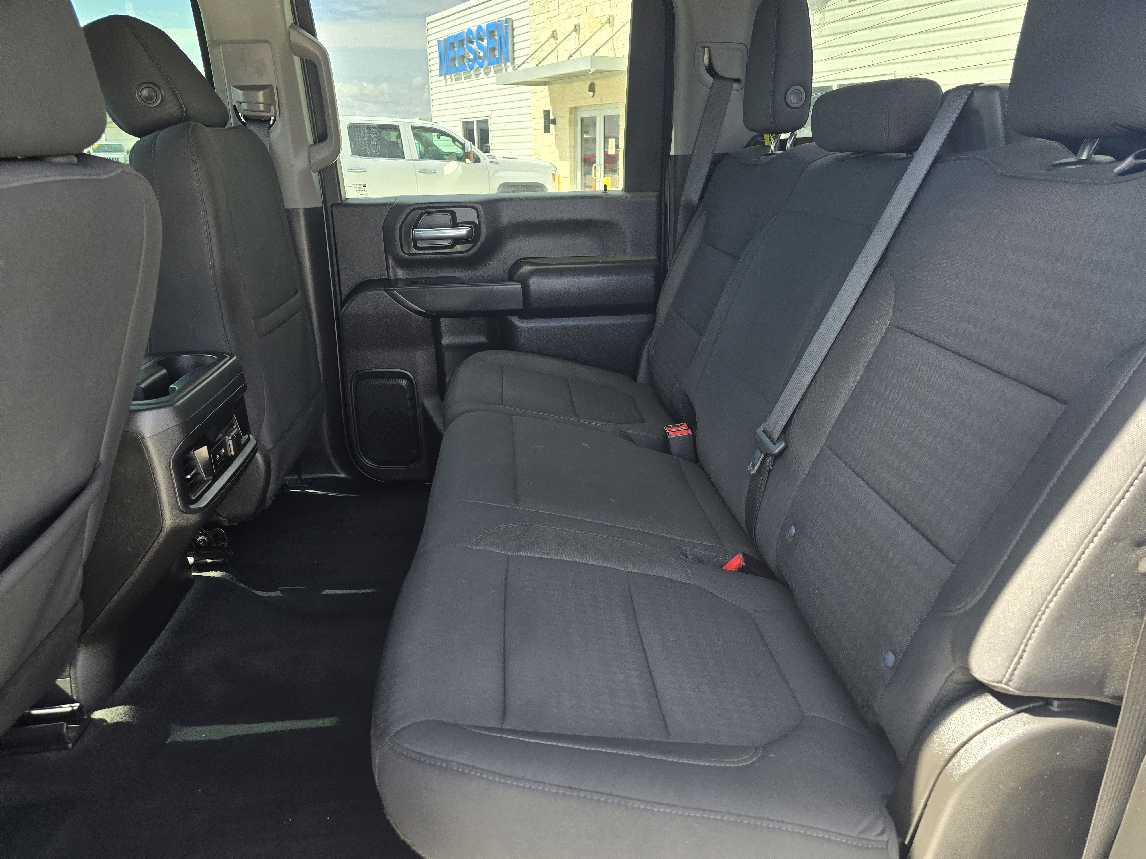 Used 2023 Chevrolet Silverado 2500 LT image 8