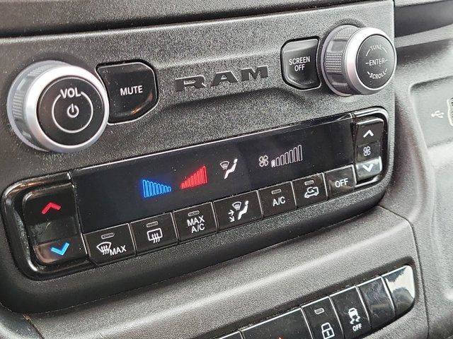 Used 2022 RAM ProMaster 2500 w/ Convenience Group FWD image 29