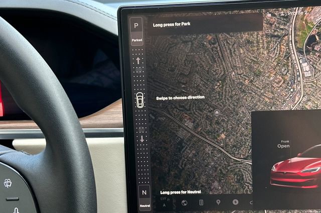 Used 2023 Tesla Model S Standard Range image 23