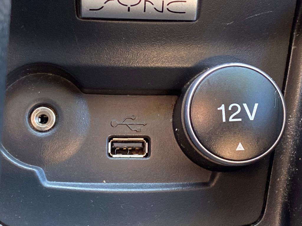 Used 2016 Ford Fiesta SE image 21