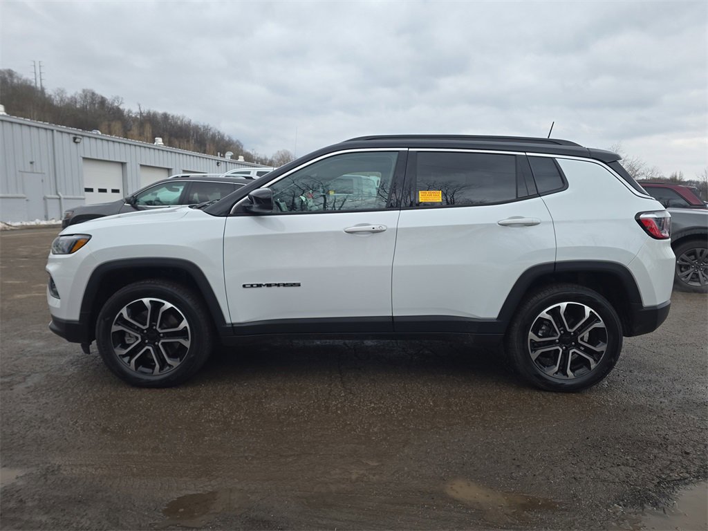 Used 2023 Jeep Compass Limited image 7