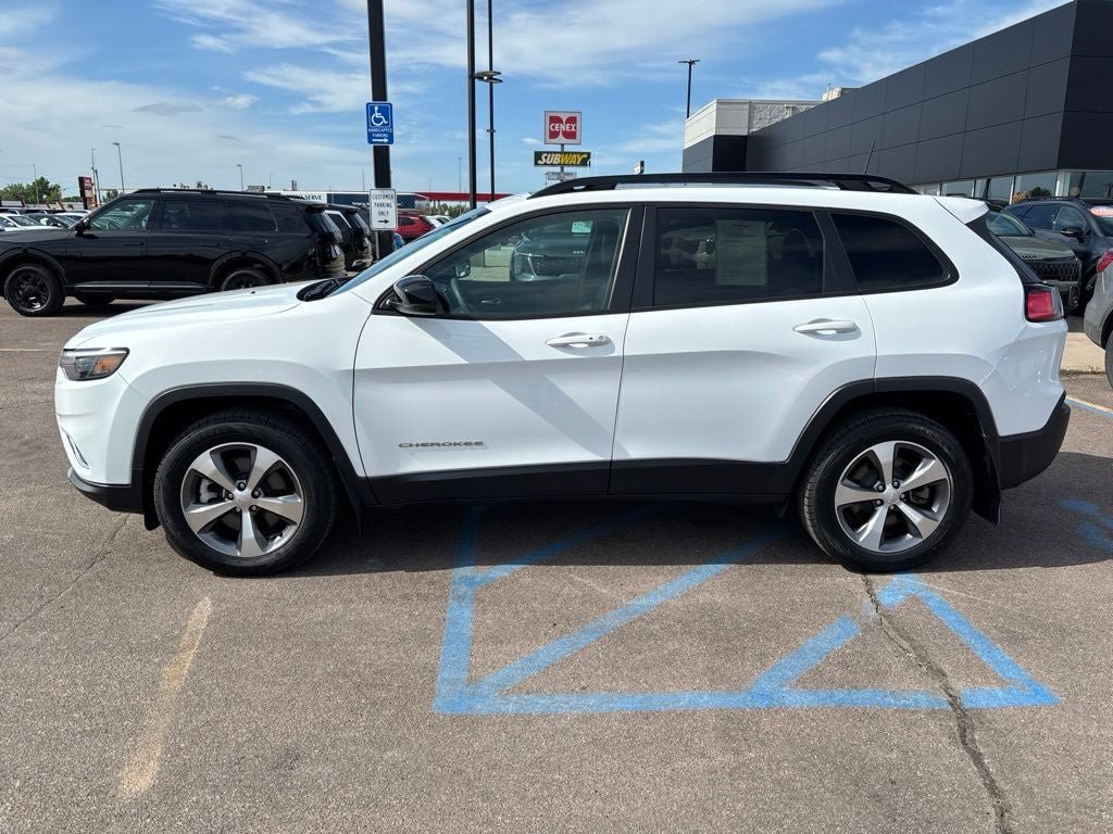 Used 2022 Jeep Cherokee Limited AWD/4WD image 8
