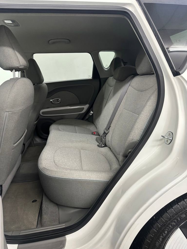 Used 2017 Kia Soul EV-e image 25