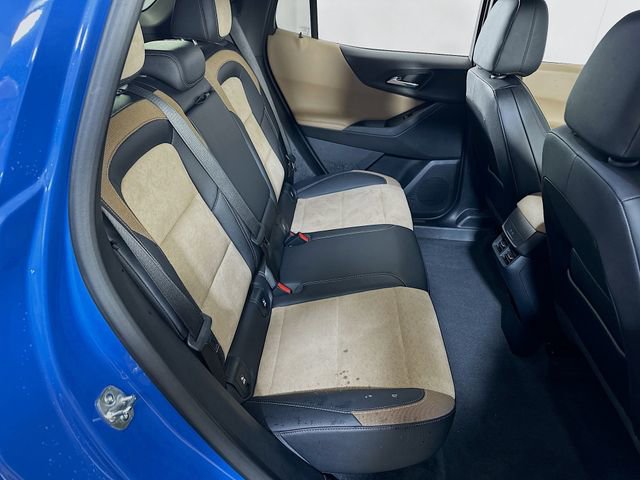 Used 2025 Chevrolet Equinox ACTIV image 12