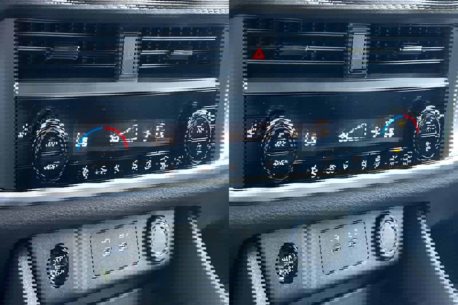 New 2026 Nissan Rogue Dark Armor image 24