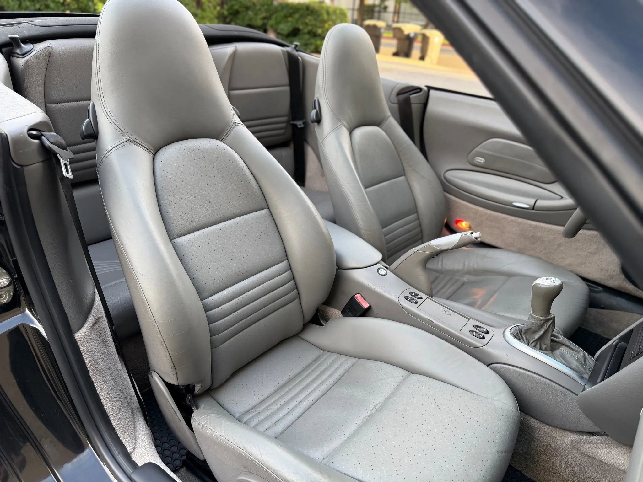 Used 2003 Porsche 911 Carrera 4 image 26