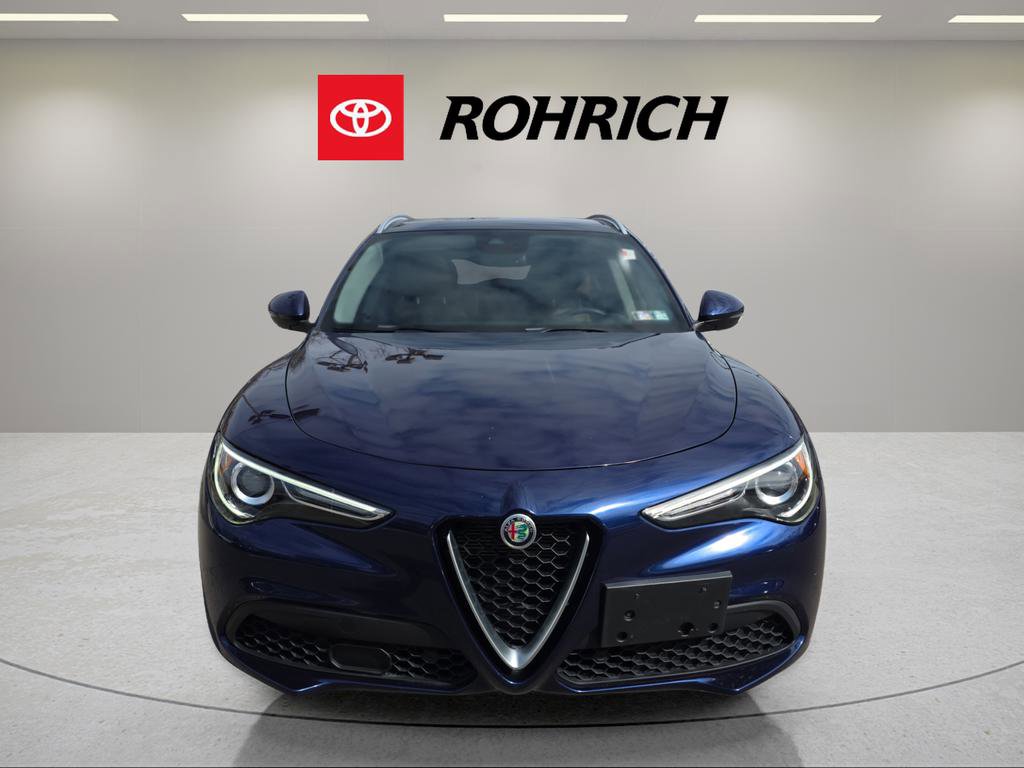 Used 2021 Alfa Romeo Stelvio Ti image 2