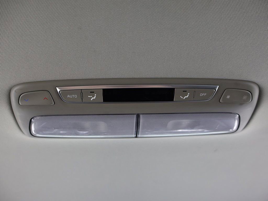 Used 2022 Kia Telluride LX image 52