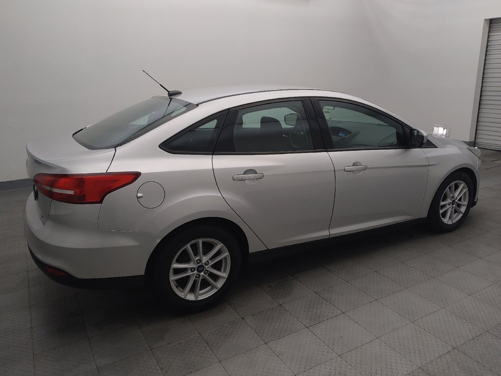 Used 2018 Ford Focus SE FWD image 10
