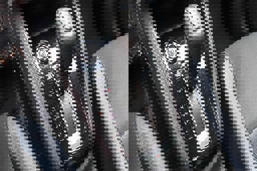 Used 2023 Nissan Versa SV image 20