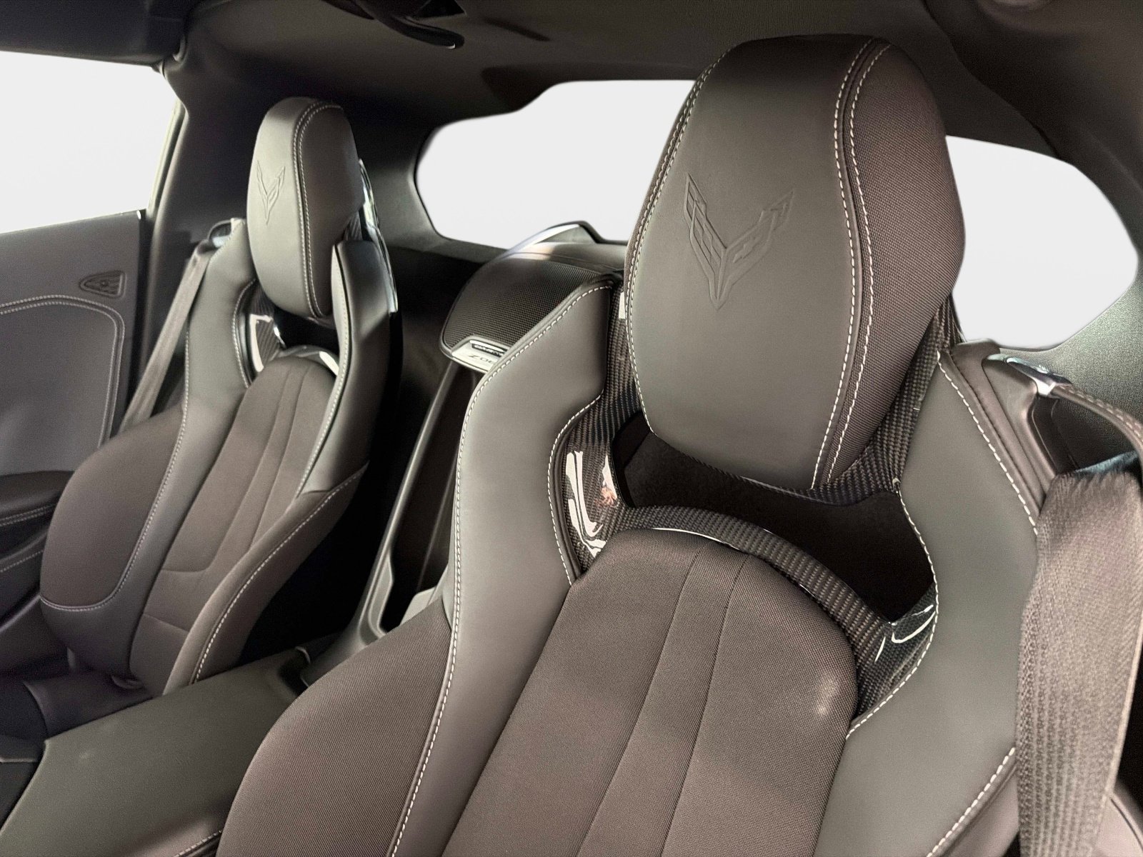 Used 2024 Chevrolet Corvette Z06 w/ Battery Protection Package image 30